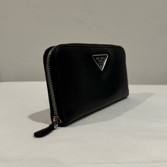 PRADA Saffiano Zippy Wallet - Picture 4 of 16